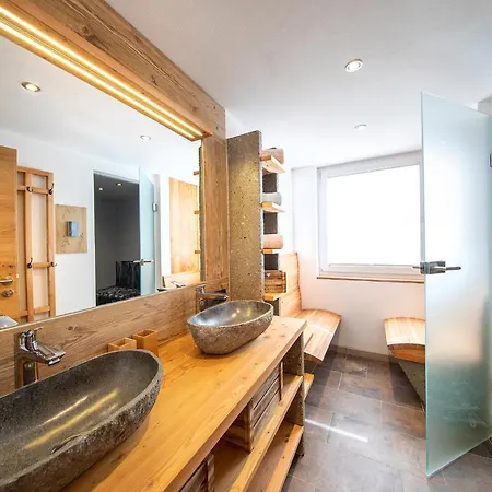 Bergblick ヴァルト・イム・ピンツガウ