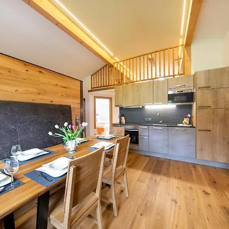 アパート Bergblick ヴァルト・イム・ピンツガウ